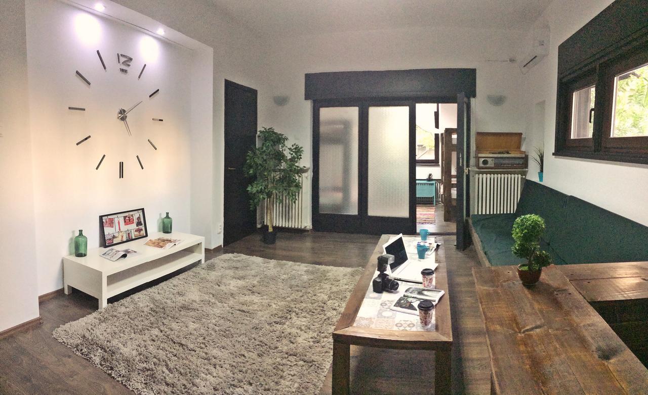 Globe Hostel Бухарест Екстер'єр фото