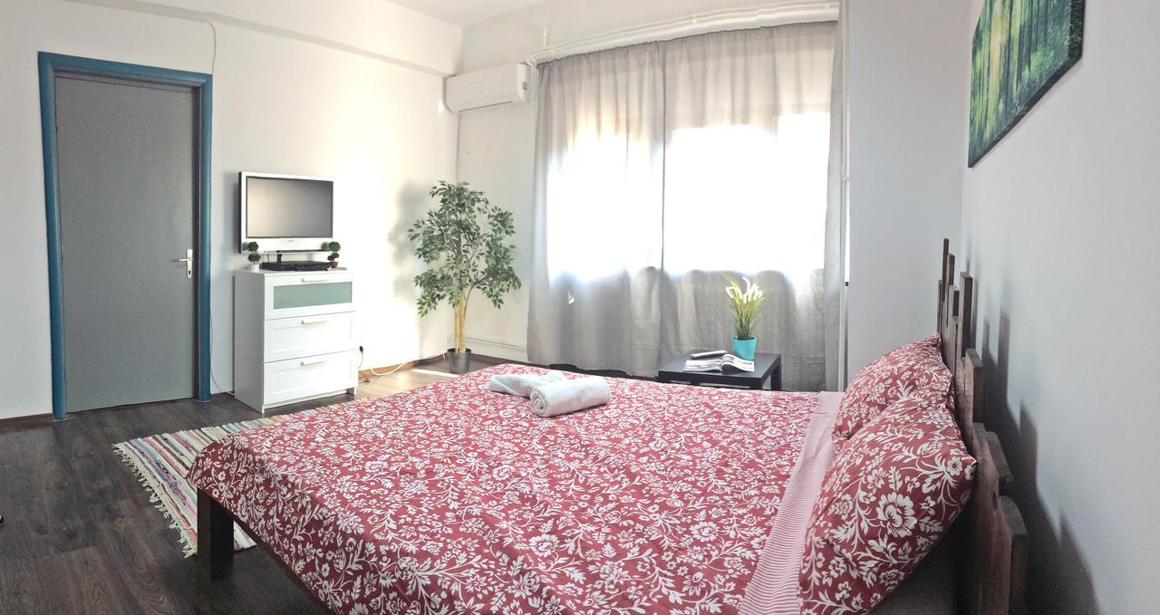 Globe Hostel Бухарест Екстер'єр фото